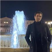 Profesor de Filosofía con mención en lenguas clásicas (latín y griego)